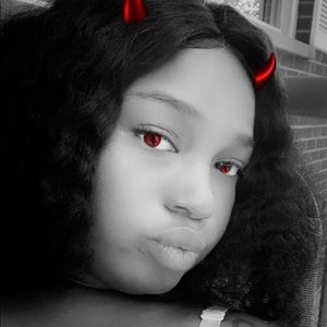 Meet your Posher, Liz